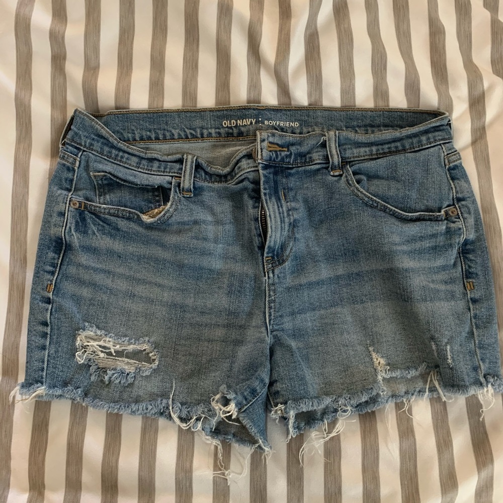 Old navy distressed boyfriend jean shorts